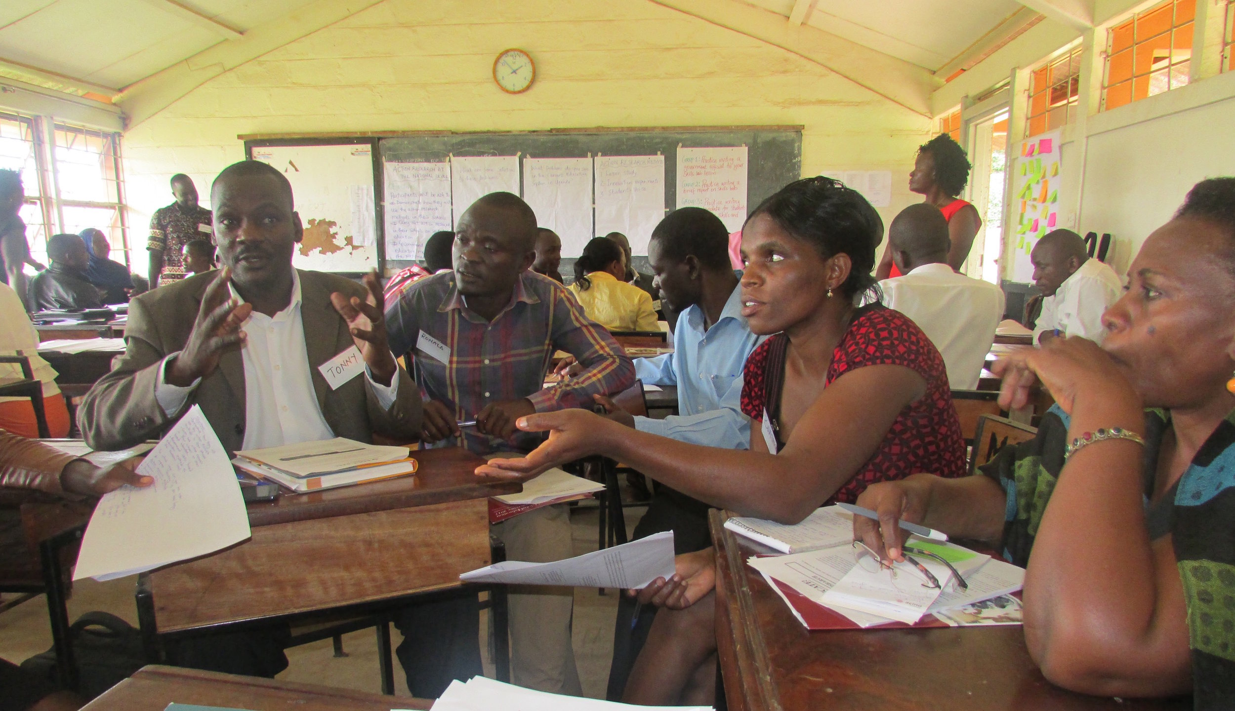 Teacher facilitating a skills-based learning session